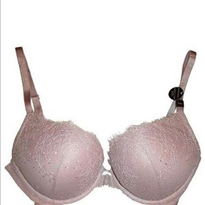 VICTORIA'S SECRET "BOMBSHELL" PLUNGE BRA - 32DD